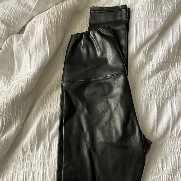 Aritzia Daria Leather Leggings